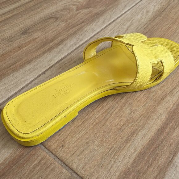 Hermes Oran Yellow Leather H Sandals Eur. 37 - Picture 11 of 14